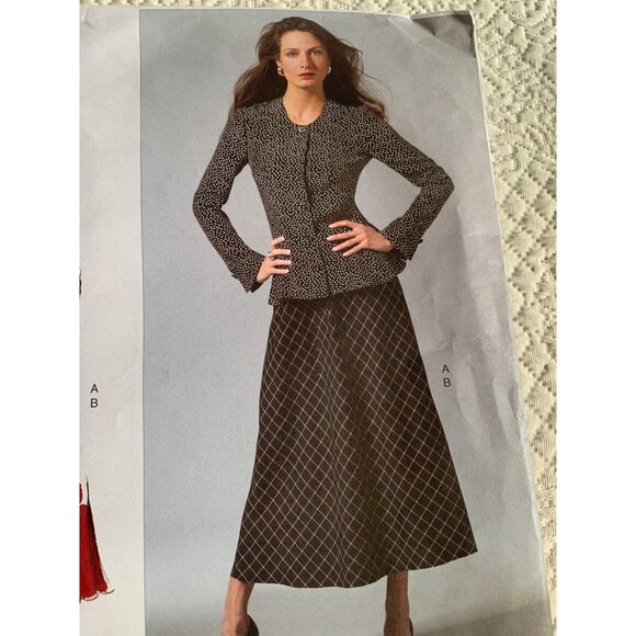 Vogue Misses Blouse Top Skirt Sewing Pattern V2911 Sz one size - Uncut - Picture 2 of 9